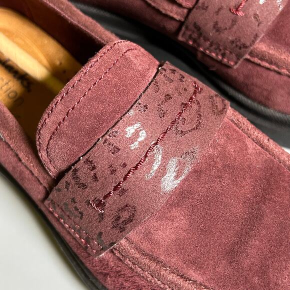 Clarks Women's Calla Easy Burgundy Suede Leather Slip-On Loafer 5.5 M NIB - Picture 3 of 10
